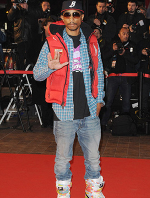 Pharrell WilliamsӰNikeѩЬ 佱ɧ