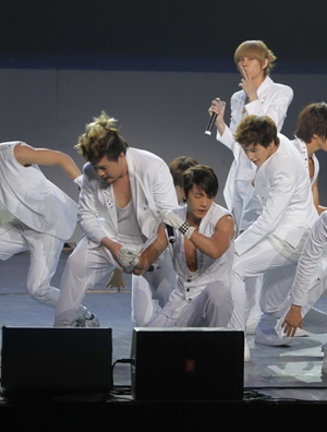 SuperJuniorɫЬѹẫ ɫջ֮ҹ