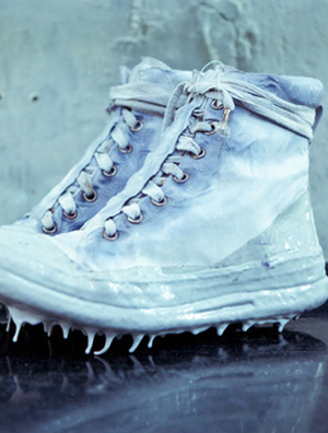 ڻ磬Carol Christian PoellObject Dyed, No Seam Drip-RubberLeather Sneaker