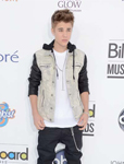 Justin BieberͷЬװ2012 Billboard佱